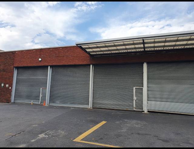 4,228M² FACTORY TO LET IN SACKS CIRCLE INDUSTRIAL